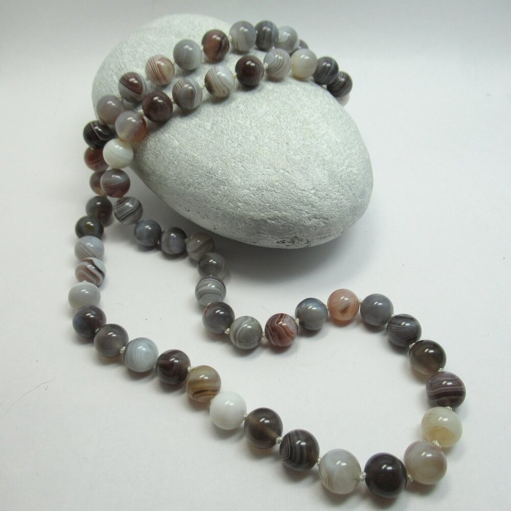 Botswana Agate Necklace - Picture 2 of 11